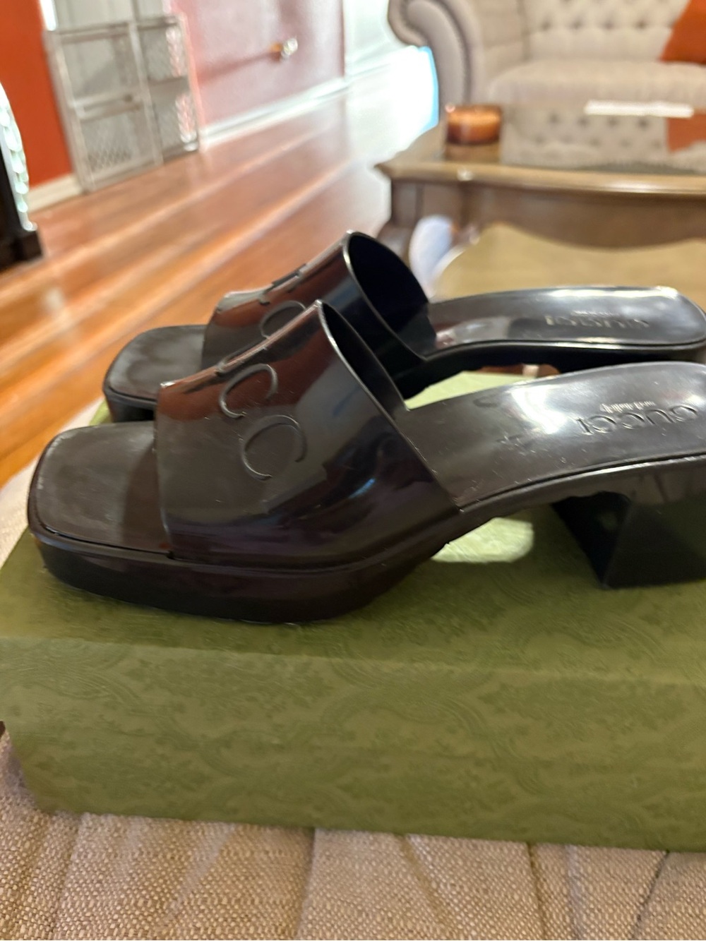 Gucci Black Patent Logo Slide Mules - Picture 4 of 6